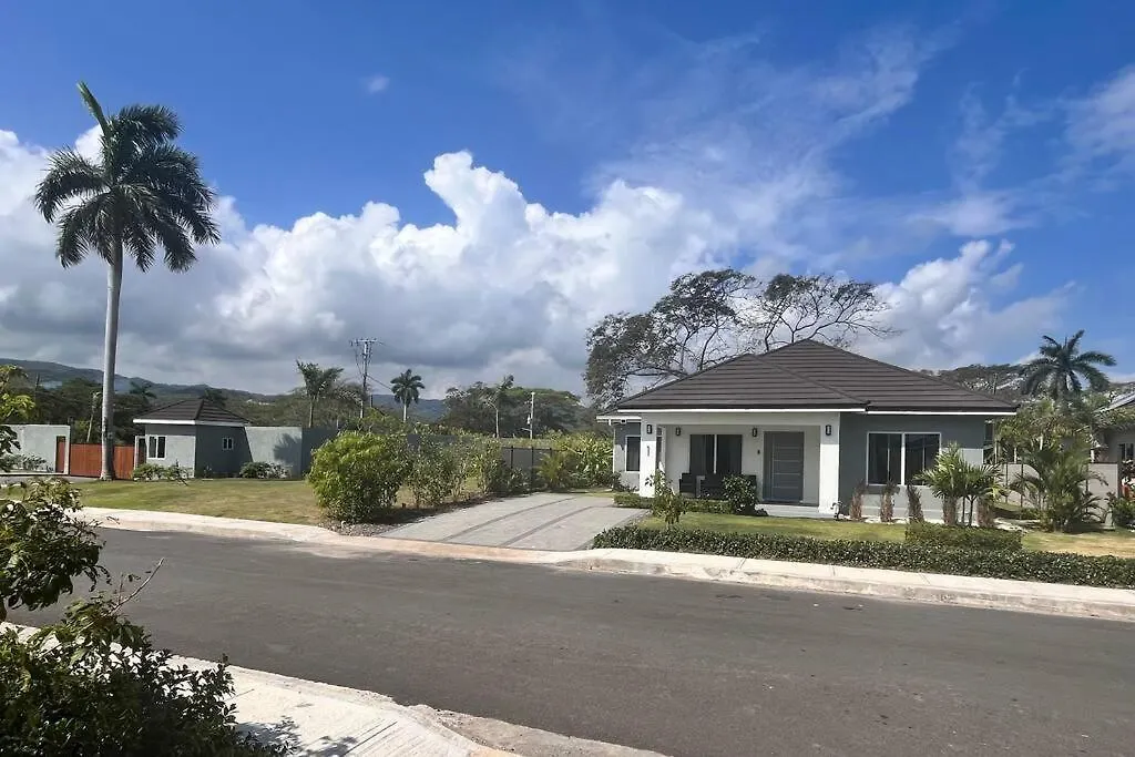 3 Bedroom House In Fairway Estate, Drax Hall Saint Ann's Bay 0*,  Jamaica
