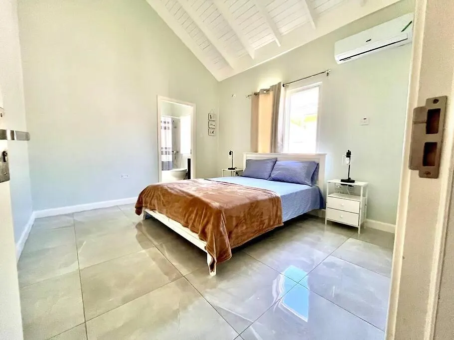 3 Bedroom House In Fairway Estate, Drax Hall Saint Annʼs Bay Prázdninový dům